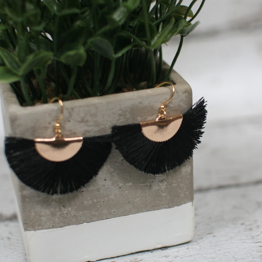 Black Fan Fringed Gold Earrings